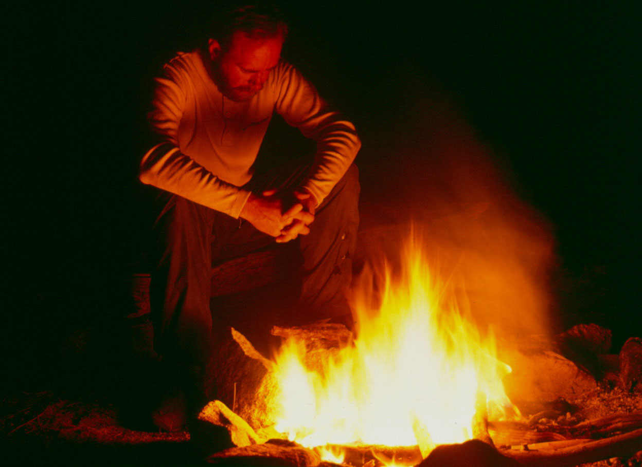 1990-8t-63-campfire-DFC-prayer